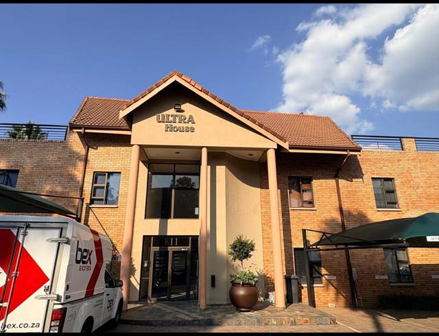 43M² OFFICE TO LET IN FOURWAYS